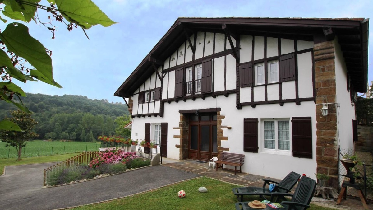 Beyrie-sur-Joyeuse House | Obiloua - Beyrie SUR Joyeuse