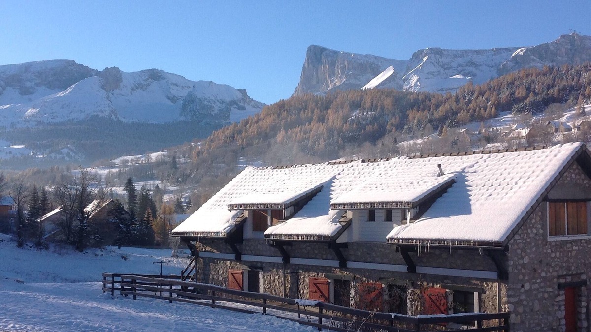 Saint-Etienne-en-Devoluy Ski Chalet | "Obiou" and "Pic de Bure"
