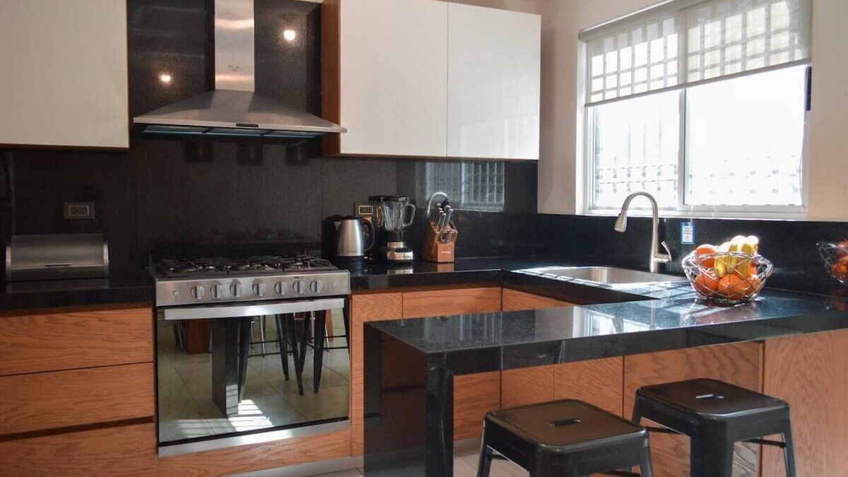 Monterrey House | Obreros 937, La Alianza