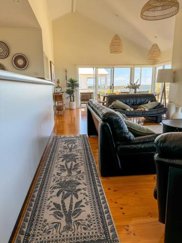 Warrenben House | Océane Beach House Marion Bay South Australia