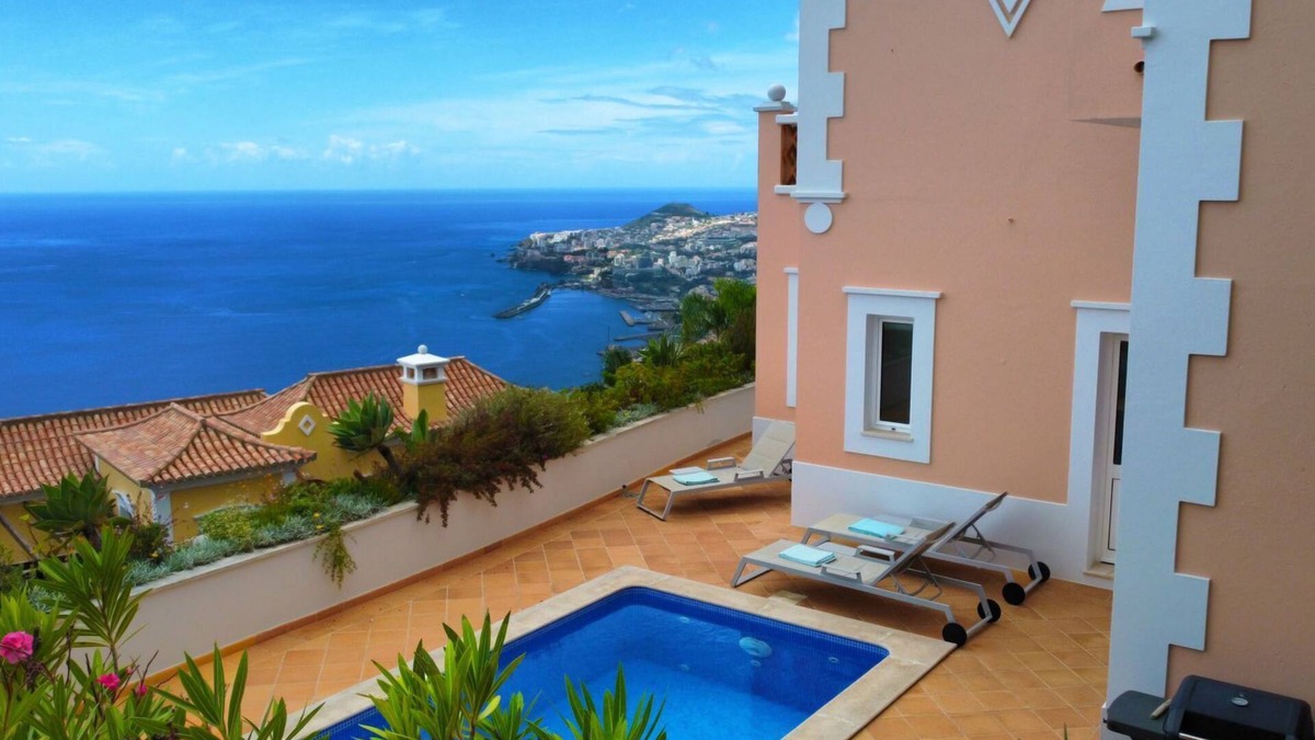 Sao Goncalo House | Ocean 59 by LovelyStay