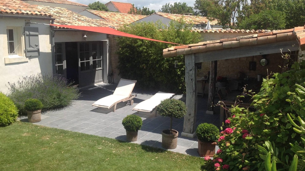 Talmont-sur-Gironde House | Ocean and charm in classified village of Talmont, sea view, very close to Royan