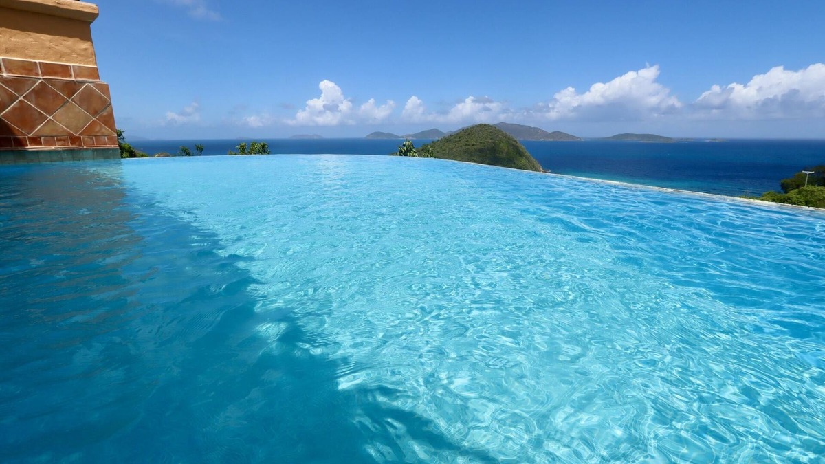 West End Villa | Ocean and Island Views with Spectacular Sunsets and Alfresco Atmosphere