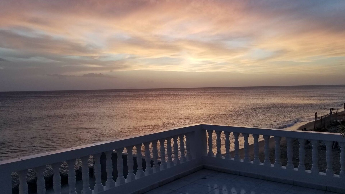 Stella Apartment | Ocean Beach Front Terrace