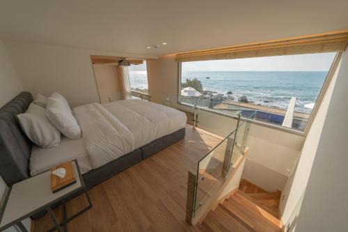 Seolcheon-myeon House | Ocean Bliss