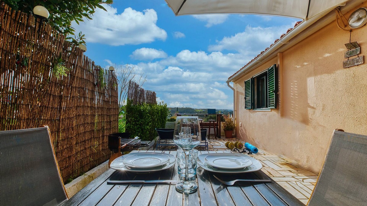 Mafra House | Ocean Blue Studio - Terrace + Mountain View + Barbecue+ Bikes + Fibre Internet