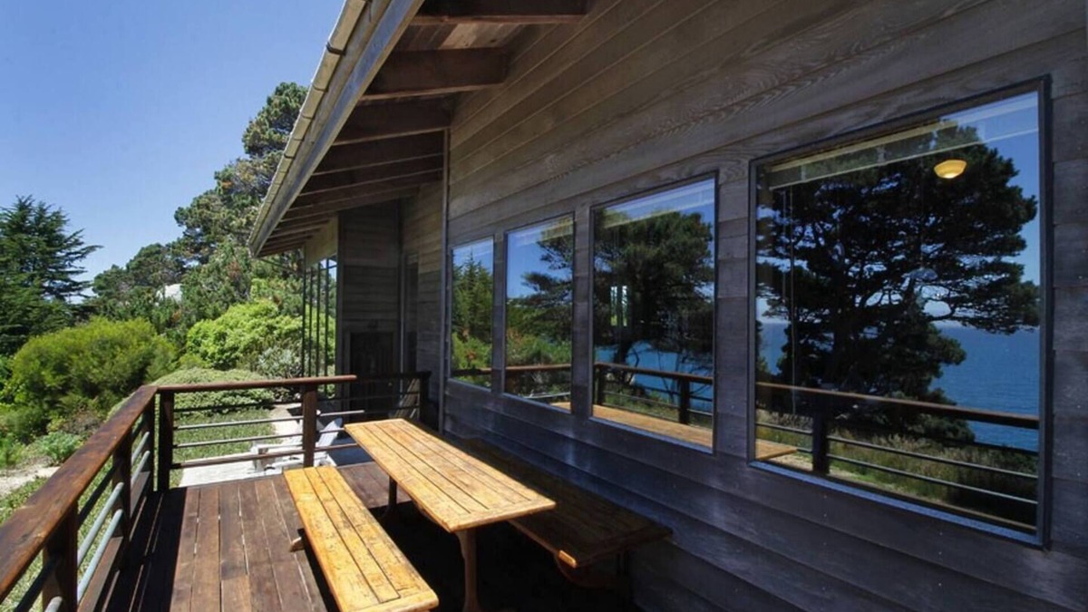 Jenner House | Ocean Bluff Serenity Awaits You!