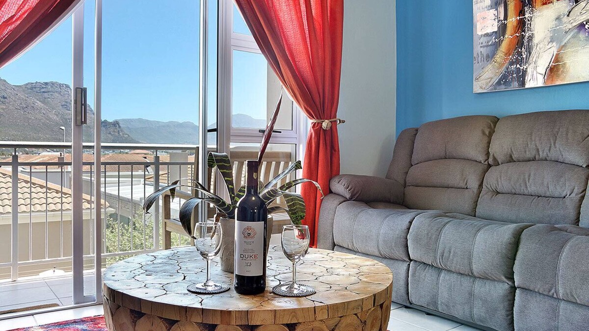 Muizenberg Apartment | Ocean Breeze 59