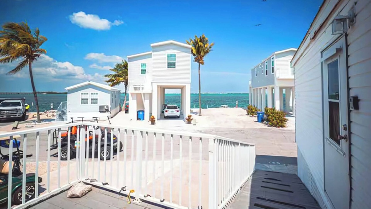 Cutthroat Harbor Estates Cottage | Ocean Breeze at Venture Out 537