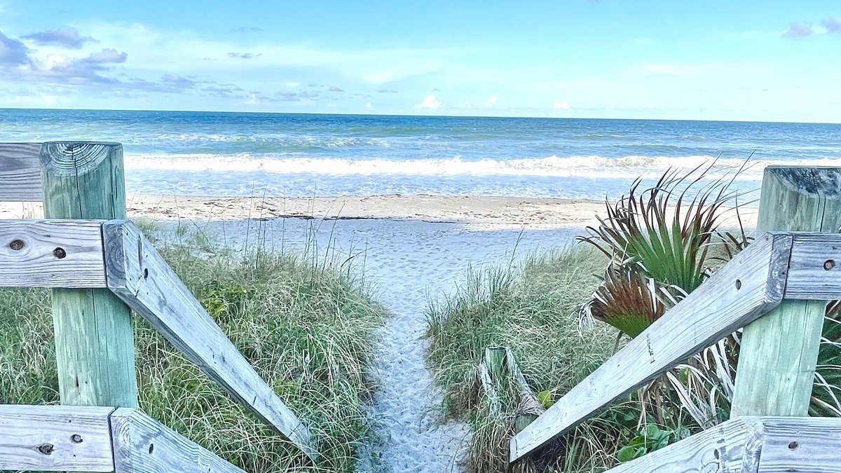 Melbourne Beach Cottage | Ocean Breeze Cottage