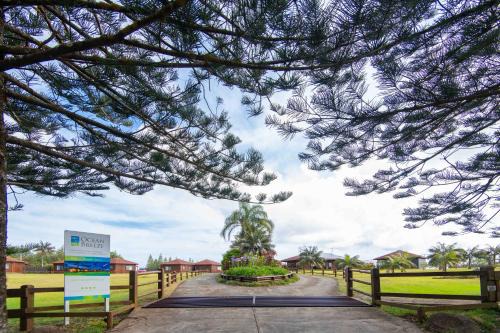 Burnt Pine Apartment | Ocean Breeze Cottages