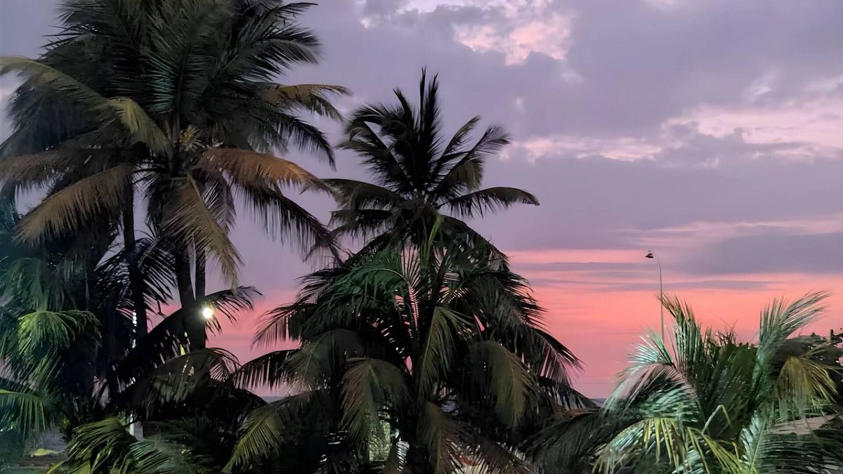 Wellawatta South Apartment | OCEAN BREEZE RETREAT A COASTAL GETAWAY IN COLOMBO