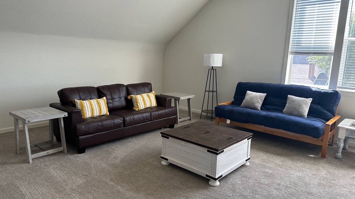 Crescent City Apartment | Ocean Breezes!