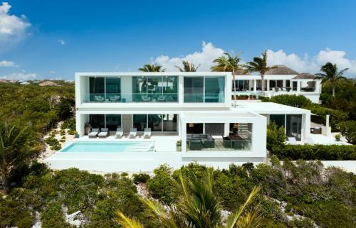 Leeward Settlement Villa | Ocean Dream 5 BR Villa Azur