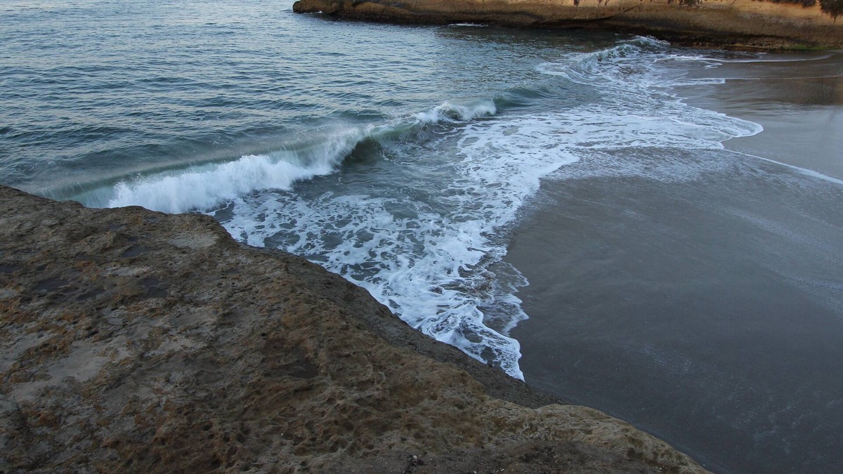 Eastside Santa Cruz Hotel | Ocean Echo Inn and Beach Cottages