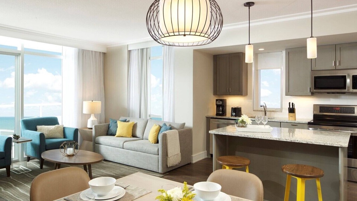 Downtown Myrtle Beach Hotel | Ocean Enclave, a Hilton Grand Vacations Club.