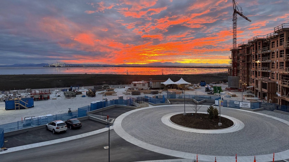 Tsawwassen Condo | Ocean facing 1 bedroom condo near Tsawwassen Mills!