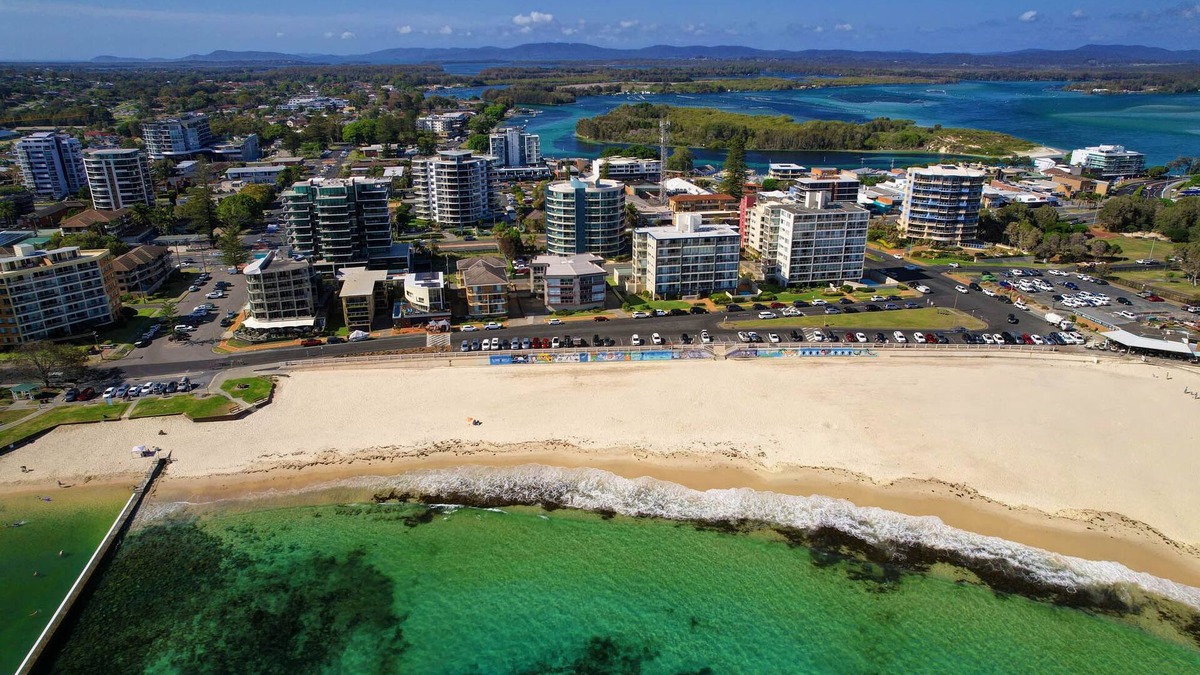 Forster Apartment | Ocean Front Apartment