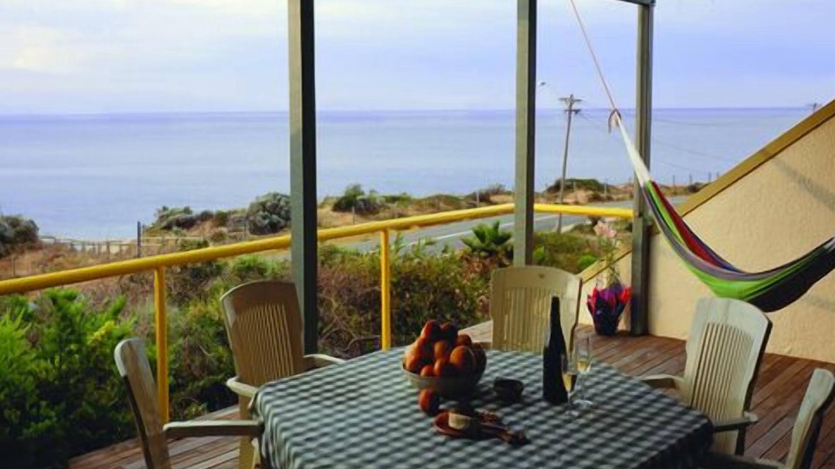 Halls Head Apartment | Ocean Front Apartments long or short stay 2Bedrooms - Adults Only
