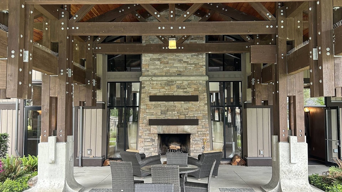 Regional District of Nanaimo House | Ocean front + beach access luxury 2 bedroom 2.5 bath BRAND NEW + pool & hot tub