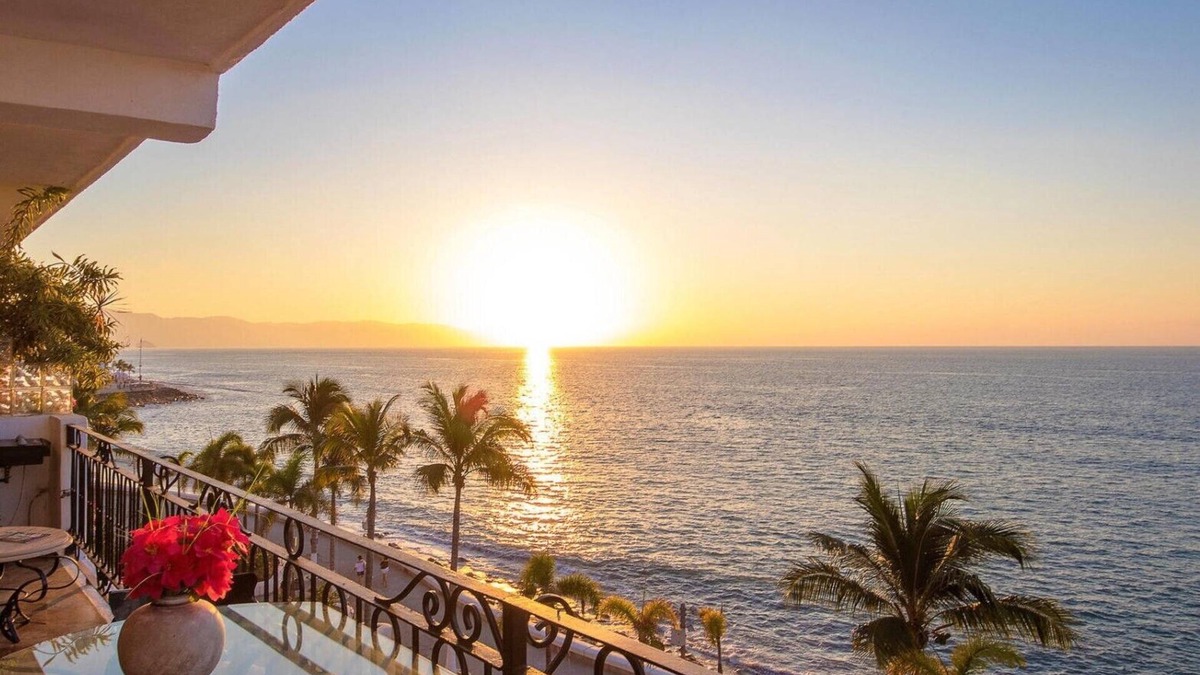 Downtown Puerto Vallarta Condo | Ocean Front Casa Luz - Incredible Views in the best location!