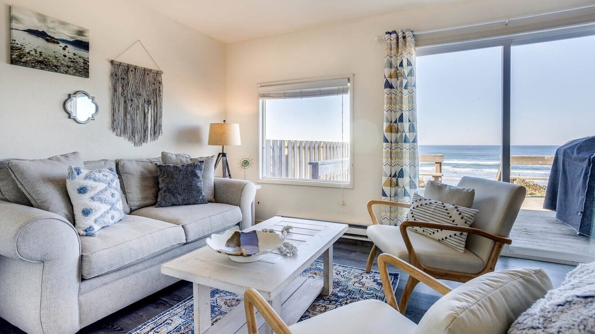 South Beach Condo | Ocean Front Duplex with Views! Dog Friendly! Free Wifi!