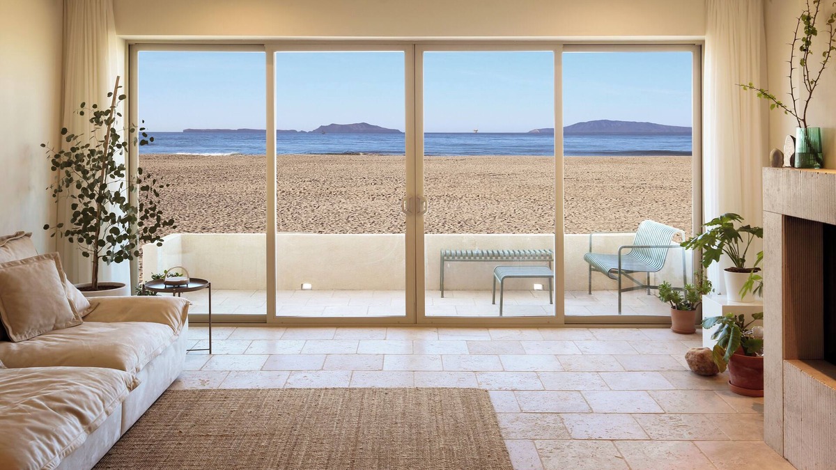 Silver Strand House | OCEAN FRONT - HIGH END - ON THE SAND - Zenview - 4-bedrooms - Serene -Sleeps 10
