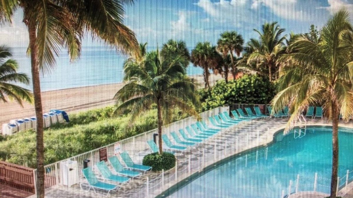 Sunny Isles Beach House | Ocean Front in Aventura direct to the Ocean, Sleeps 4 Adults,
