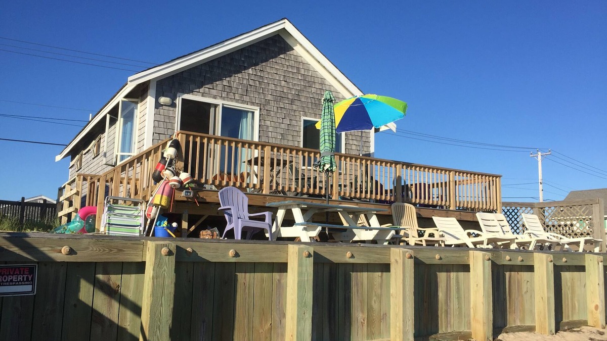 North Truro Cottage | Ocean Front, Private Beach, Freestanding Cottage, Awesome Views Of Cape Cod Bay