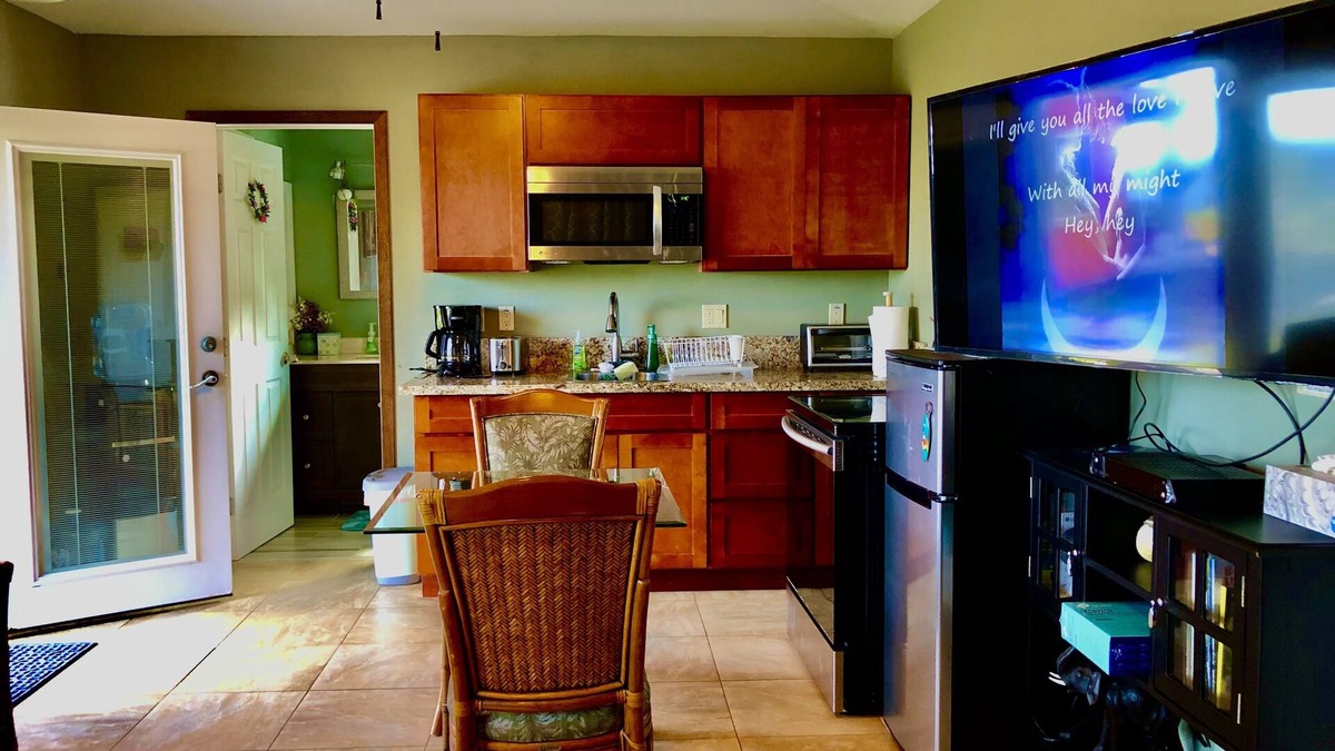 Keaau House | Ocean Front Property adjacent to thousands of acres of undeveloped state land.