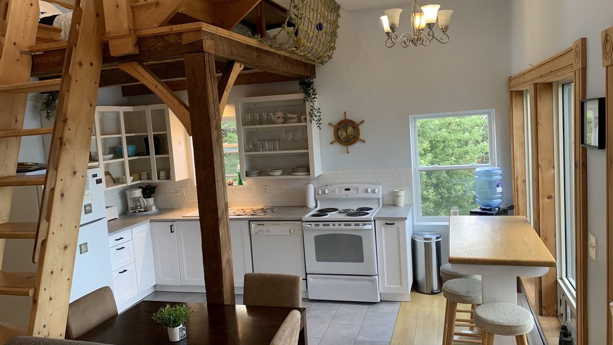 Fox Point Cottage | Ocean Front Retreat!