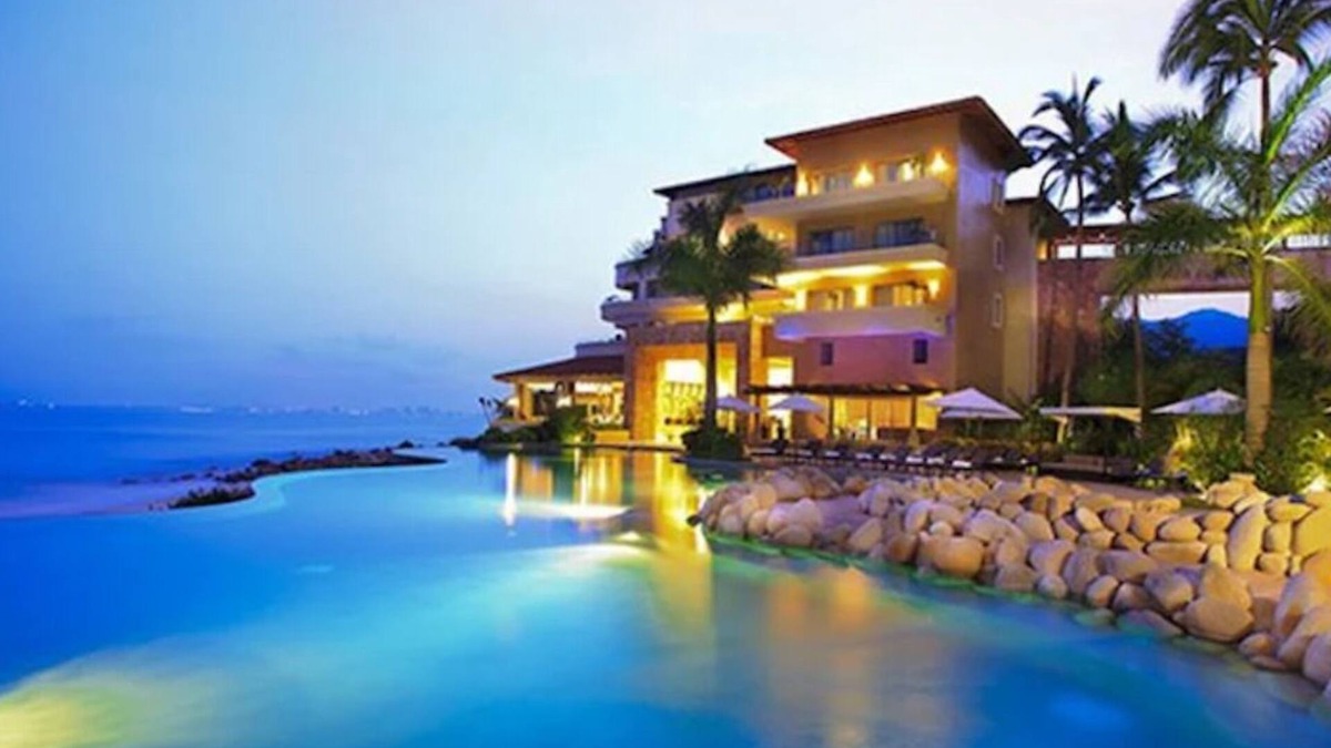 Williamsville Condo | Ocean front two bedroom condo resort on the beach, puerto Vallarta