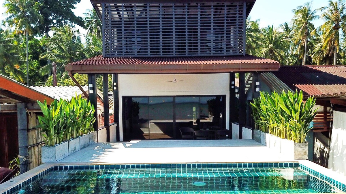 Ko Lanta Old Town House | Ocean front villa with Private infinity pool & AC