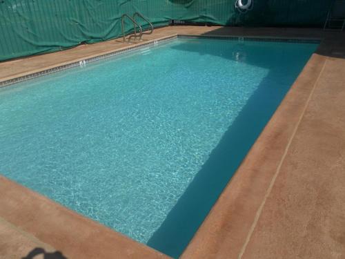 Santa Paula Hotel | Ocean Gateway Inn