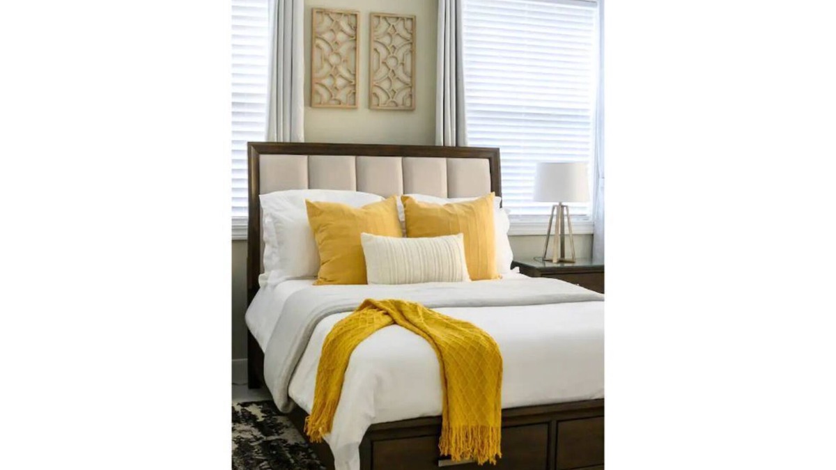Reading Condo | Ocean Grande - Free Netflix & Coffee and Fast Wifi