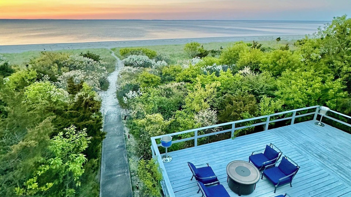 Mount Sinai Villa | Ocean House 5-bedroom private beach villa