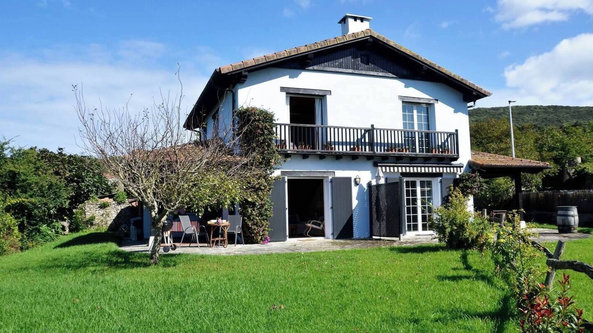 Arnuero House | Ocean House (Arnuero - Isla - Noja) with garden