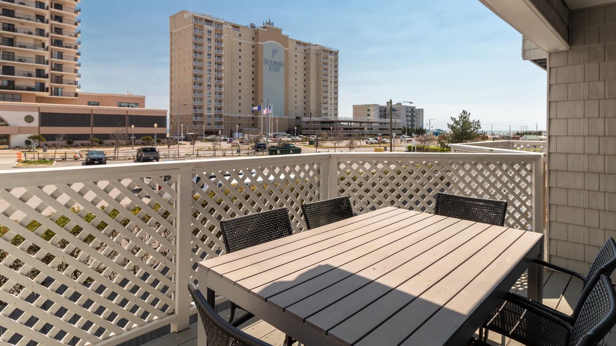Northeast Virginia Beach Condo | Ocean is Across the Street - 3BR, 3.5 BA Contemporary Condo!
