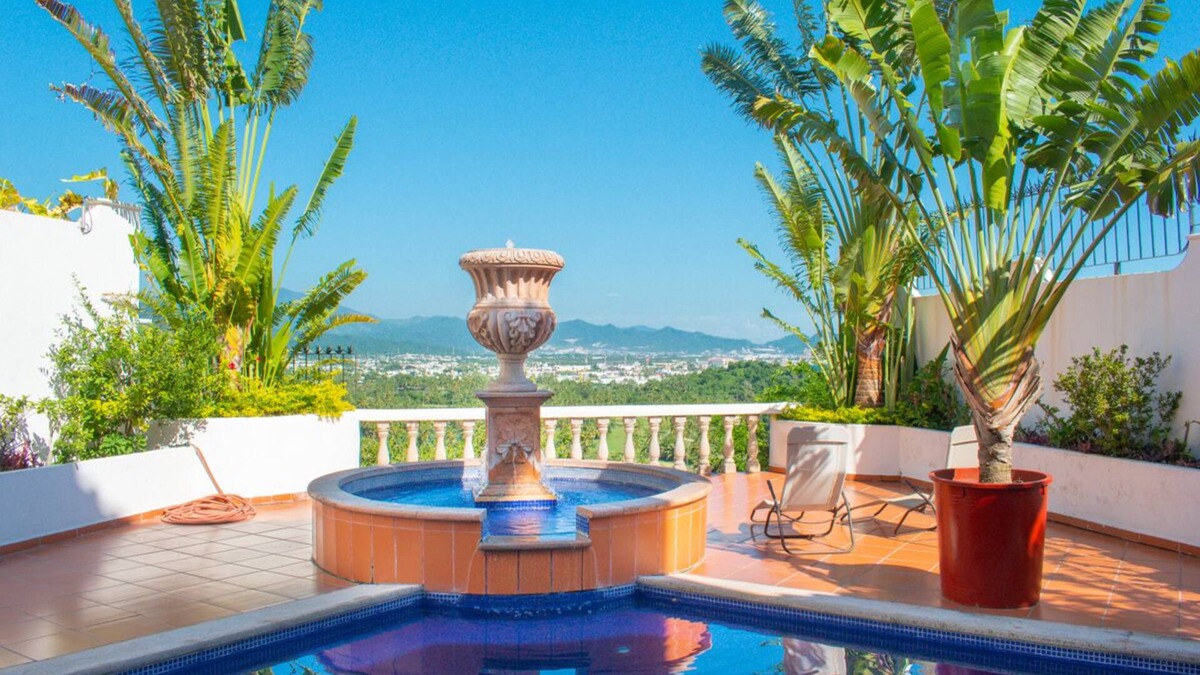 Peninsulas de Santiago House | Ocean, mountain, valley, & golf course views. Walk to the beach.