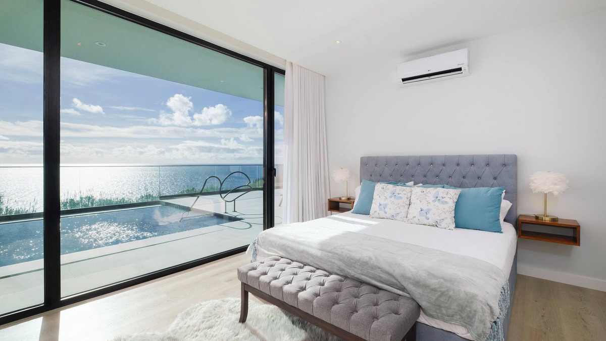 Ponta Garca House | Ocean Pearl - Deluxe Ocean View with Heated Pool