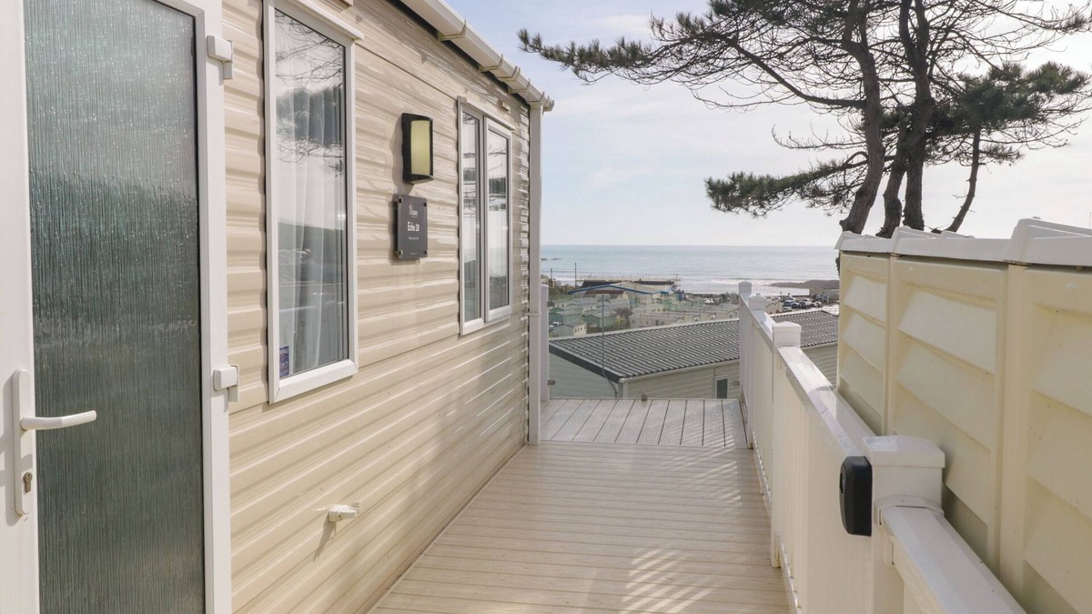 Challaborough Cottage | Ocean Pearl