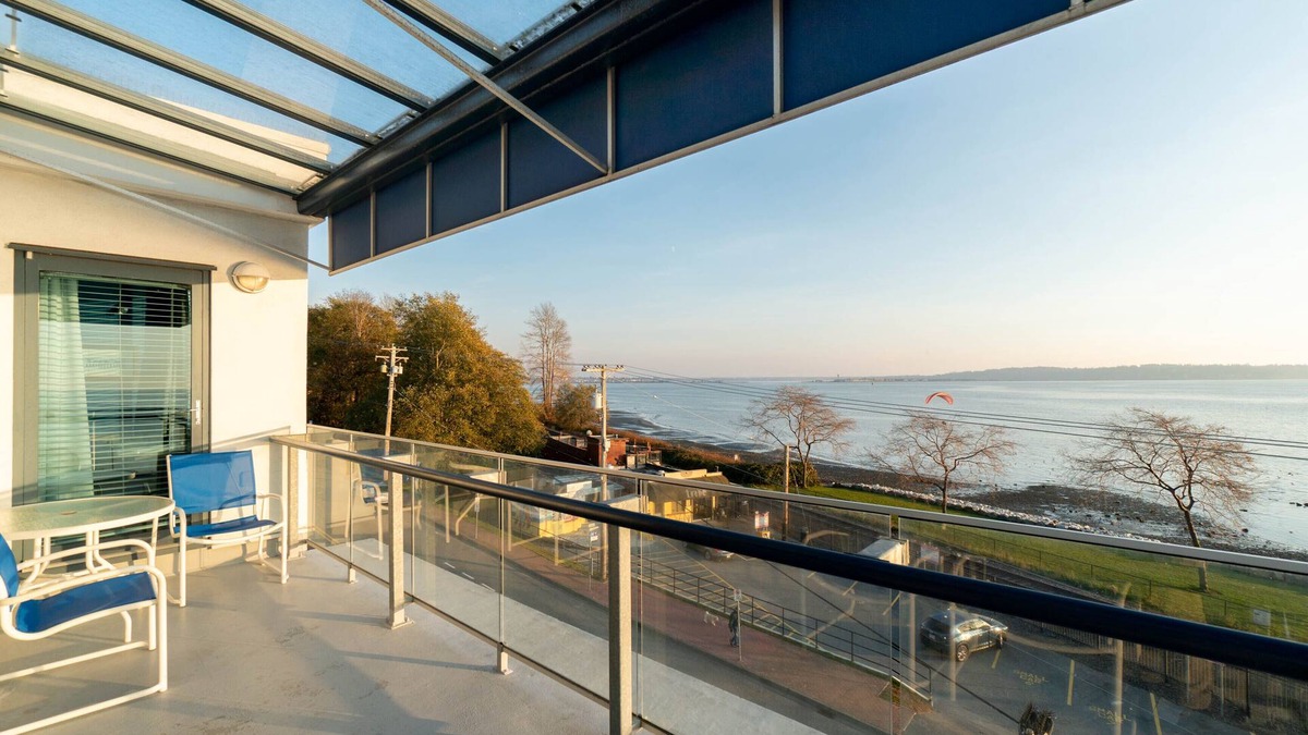 White Rock Hotel | Ocean Promenade Hotel