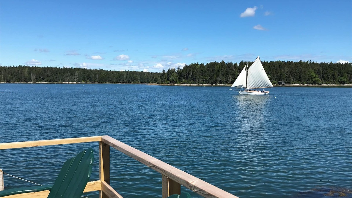 Friendship Cottage | Ocean's Edge Cottage w/beautiful views of midcoast Maine for 2.