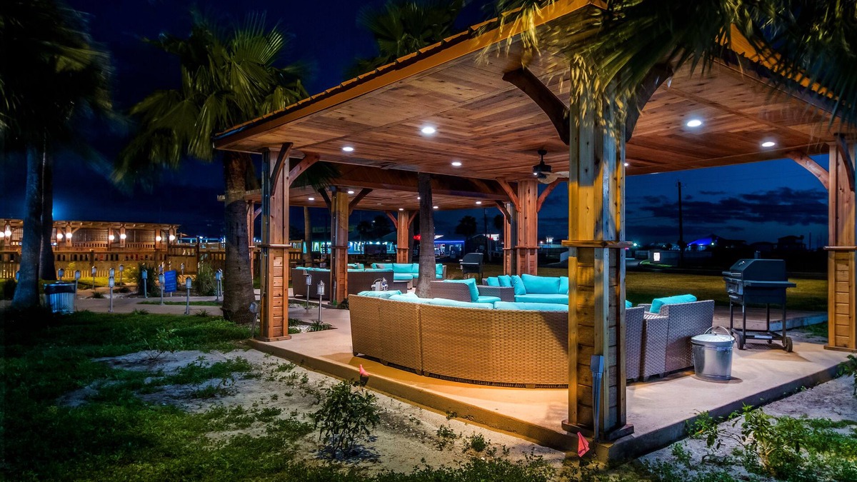 Port Aransas Hotel | Ocean's Edge Hotel, Port Aransas,TX