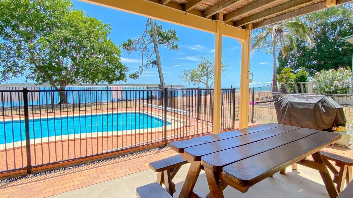 Traviston House | Ocean Shores DOWN - Burrum Heads- Riverfront - Pool - 2BR