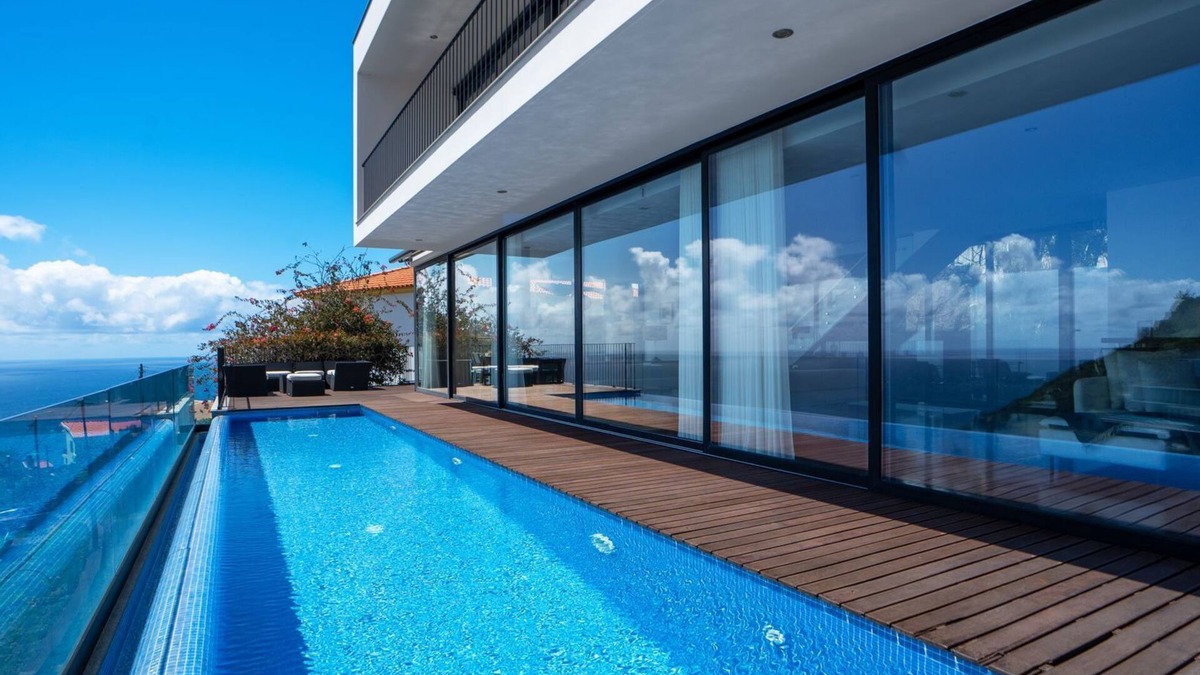 Sao Goncalo House | Ocean Sight by LovelyStay
