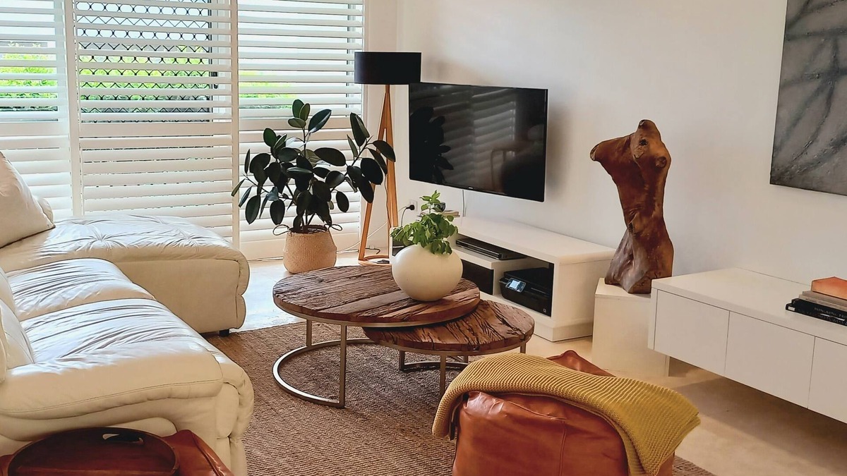 Peregian Beach House | Ocean Sounds Townhouse w/pool 3 min walk to beach