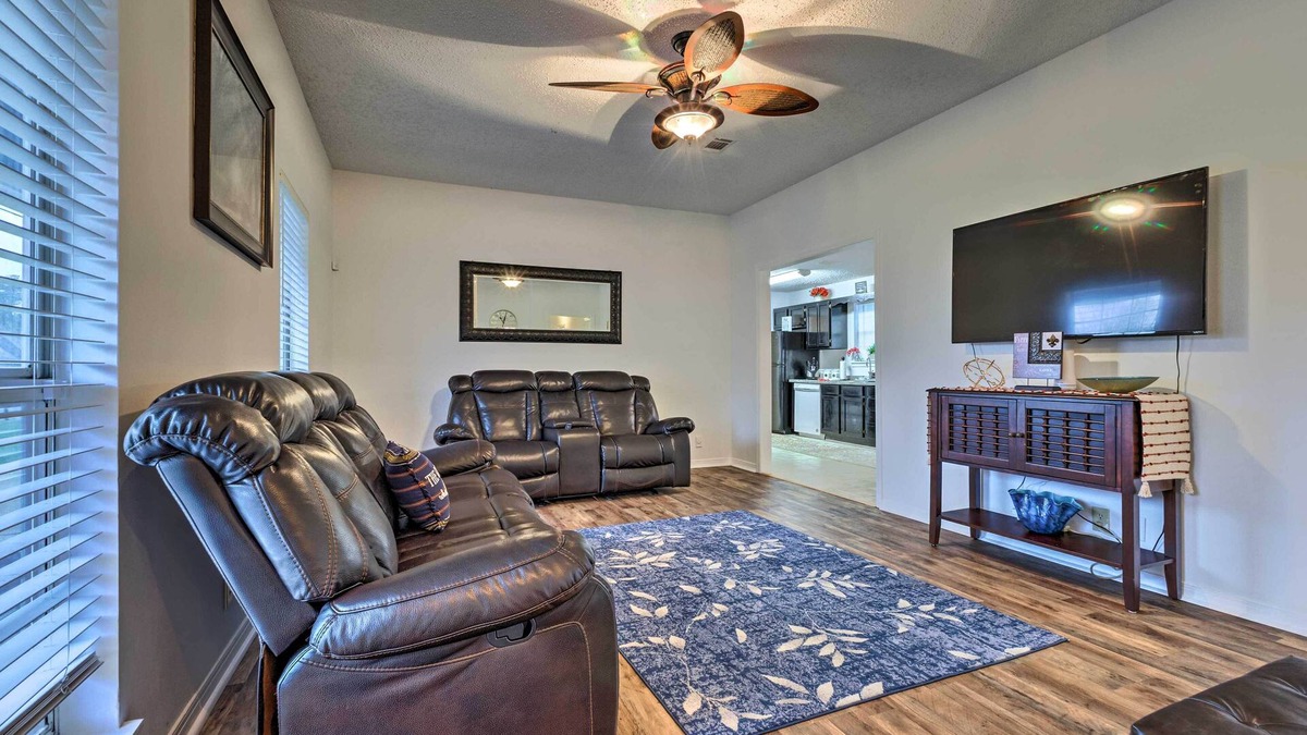 Gulf Hills House | Ocean Springs Home w/Sunroom ~ 5 Mi to Beach