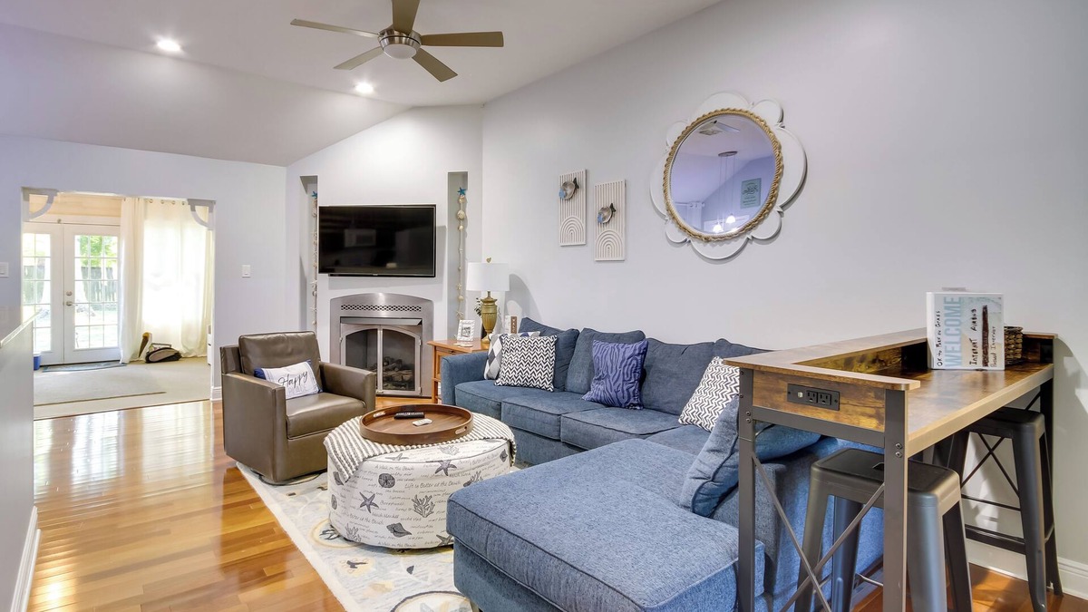 St. Martin House | Ocean Springs Home w/Fire Pit & Game Room!