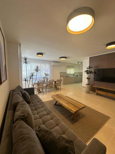 Nahariya Apartment | Ocean view - מול הים